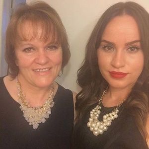 Meet your Posher, Denise